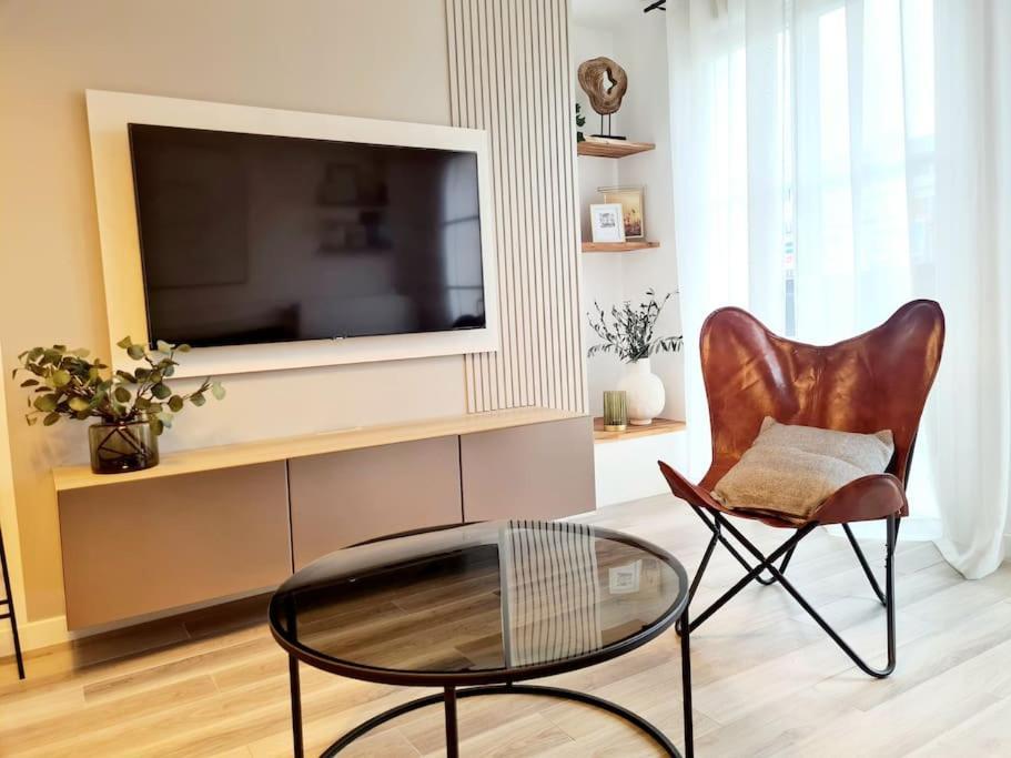 *New* Celeste Appart 6 Pax 5 Min Disney เซร์ริส ภายนอก รูปภาพ