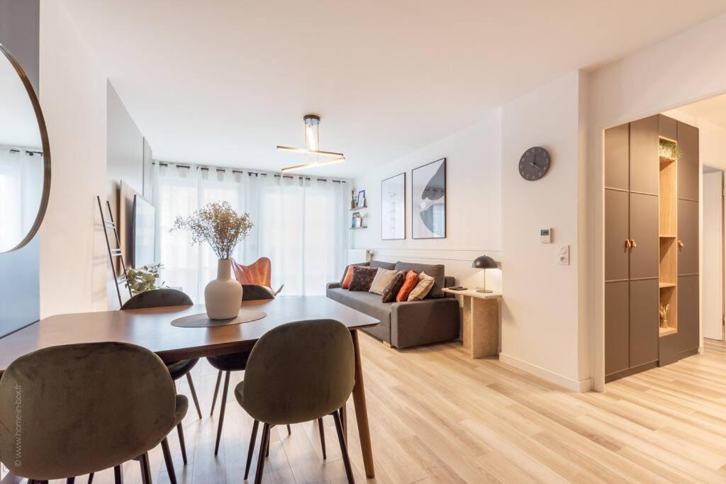 *New* Celeste Appart 6 Pax 5 Min Disney เซร์ริส ภายนอก รูปภาพ