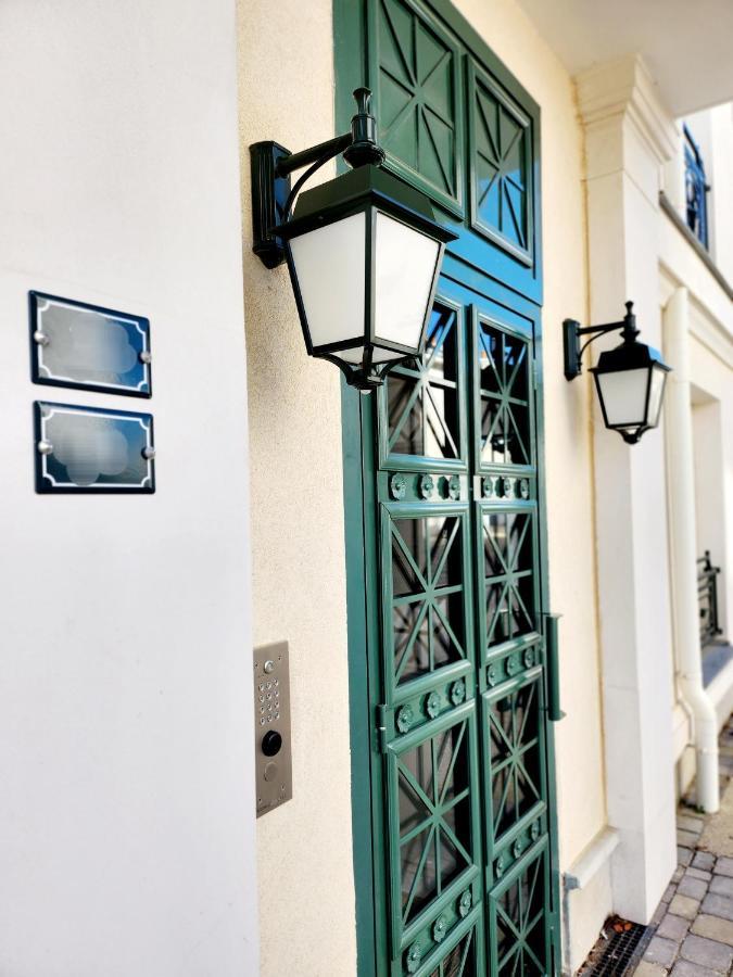 *New* Celeste Appart 6 Pax 5 Min Disney เซร์ริส ภายนอก รูปภาพ